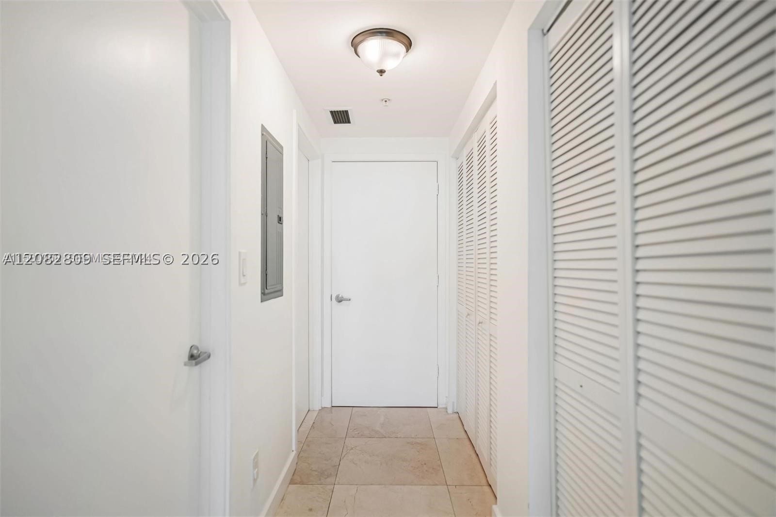 325 NE Biscayne Blvd #1923, Miami FL 33131