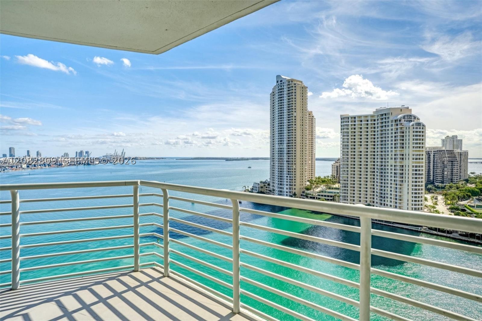 325 NE Biscayne Blvd #1923, Miami FL 33131