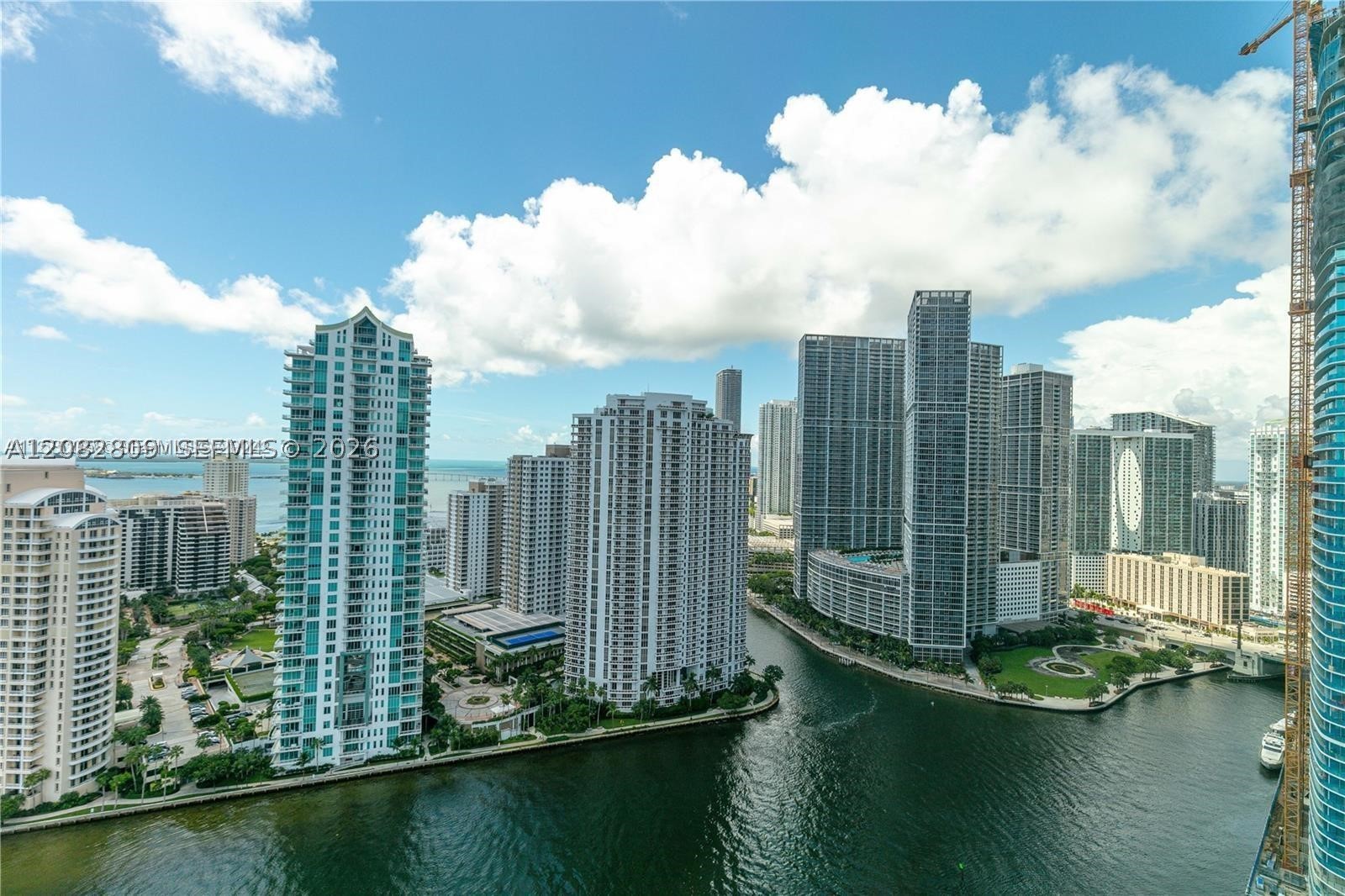 325 NE Biscayne Blvd #1923, Miami FL 33131