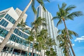 325 NE Biscayne Blvd #1923, Miami FL 33131