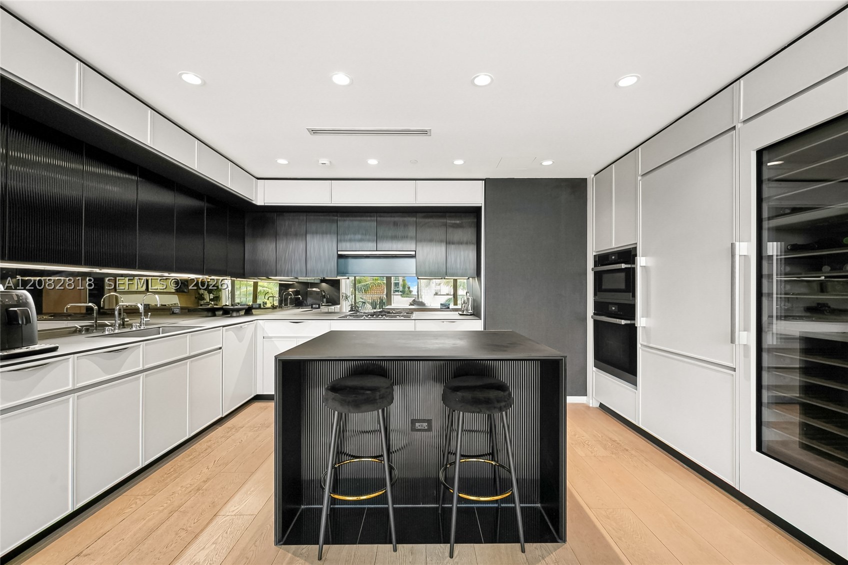 300 Collins Ave #3A, Miami Beach FL 33139