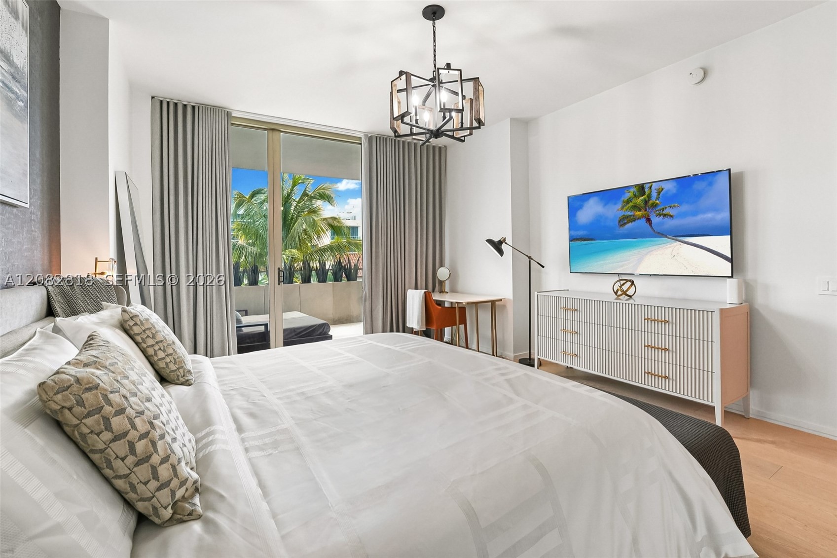 300 Collins Ave #3A, Miami Beach FL 33139
