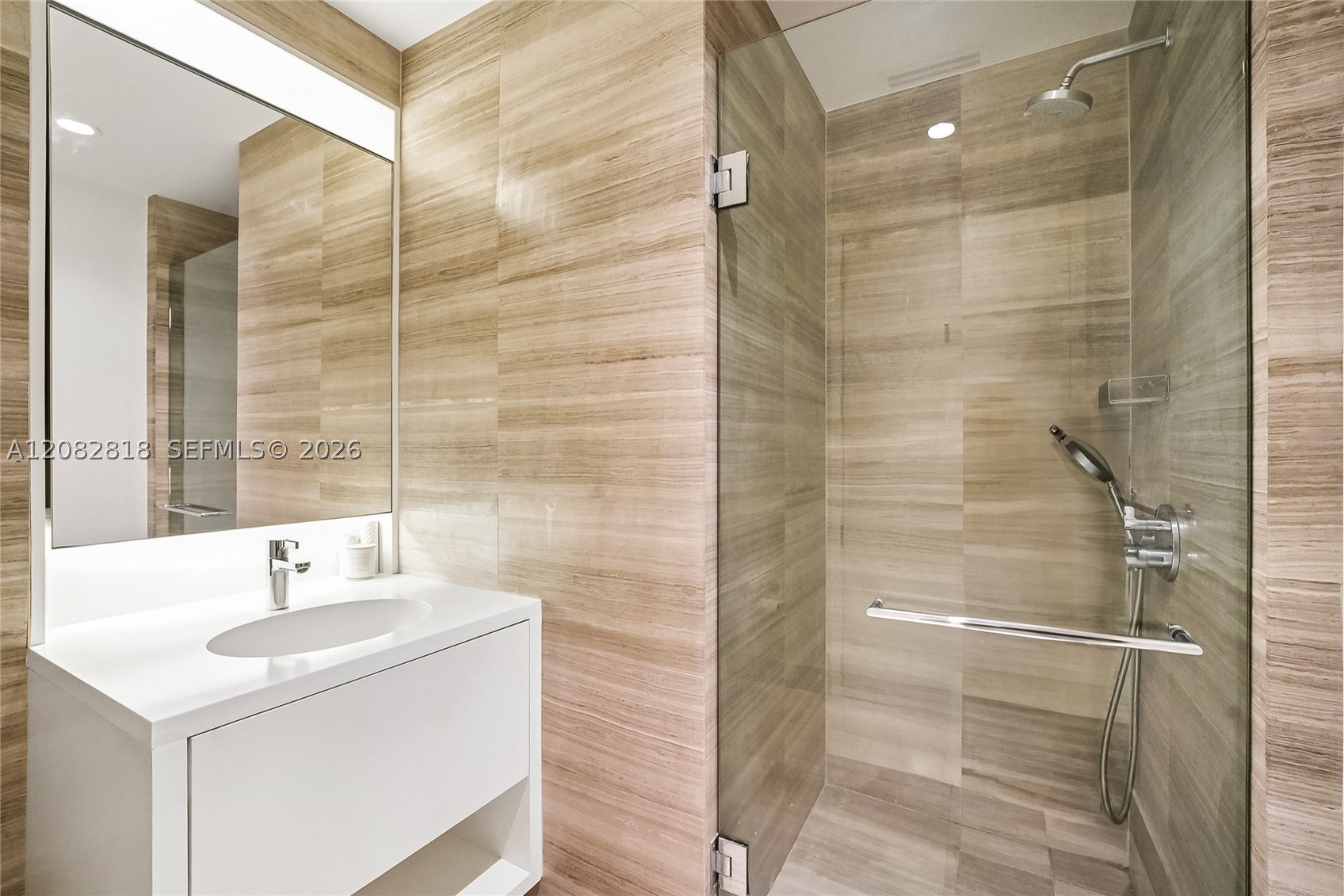 300 Collins Ave #3A, Miami Beach FL 33139