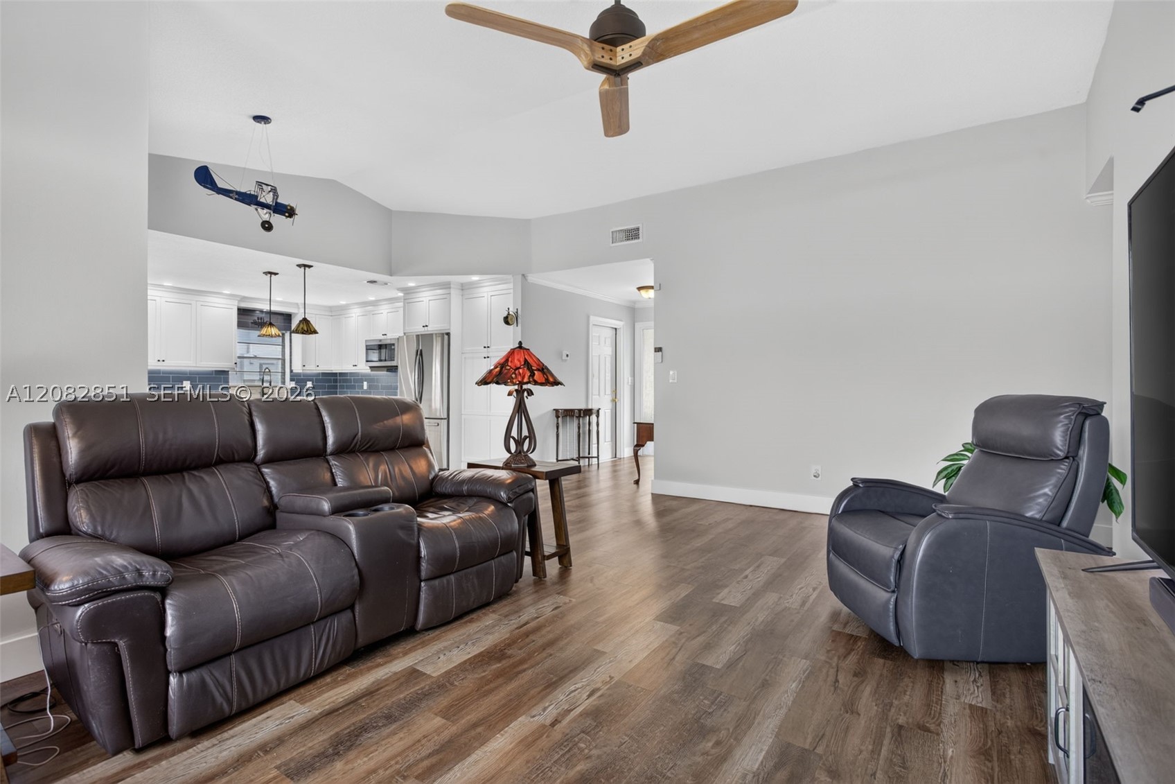 7913 NW 20th St, Margate FL 33063