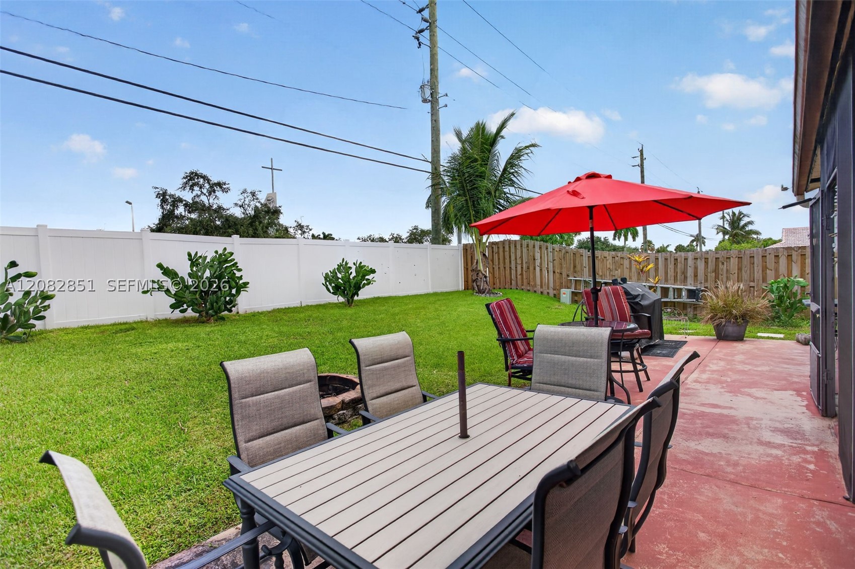 7913 NW 20th St, Margate FL 33063
