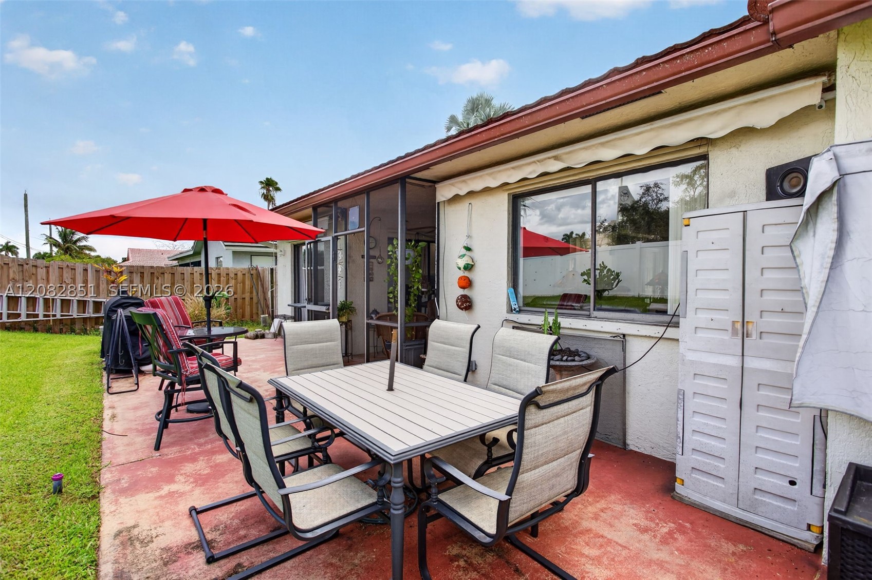 7913 NW 20th St, Margate FL 33063