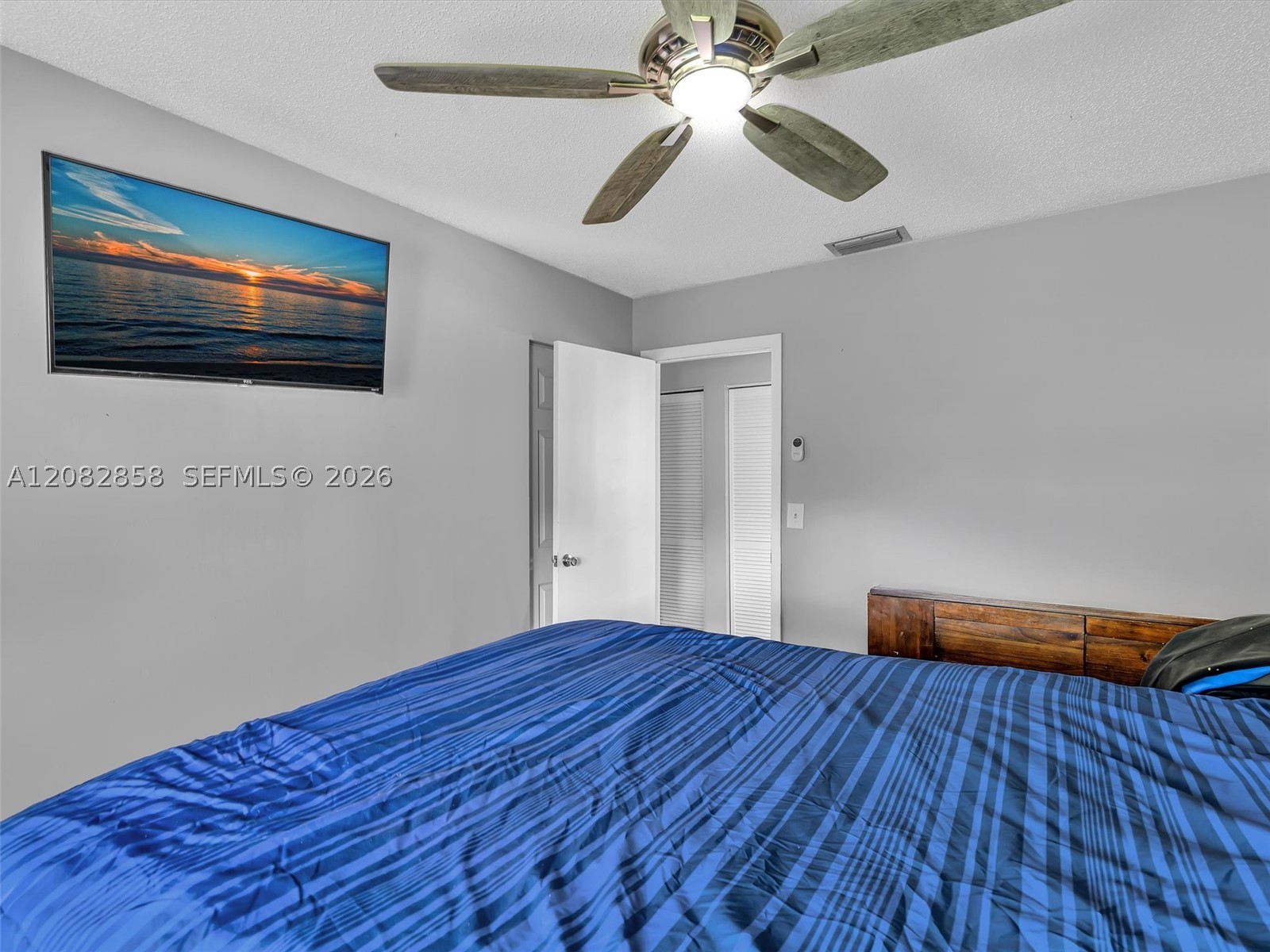 8240 NW 54th St #8240, Lauderhill FL 33351