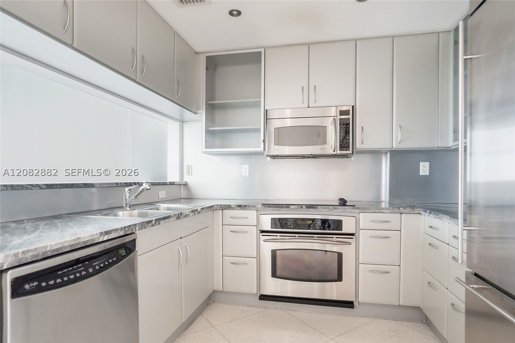540 West Ave #1112, Miami Beach FL 33139