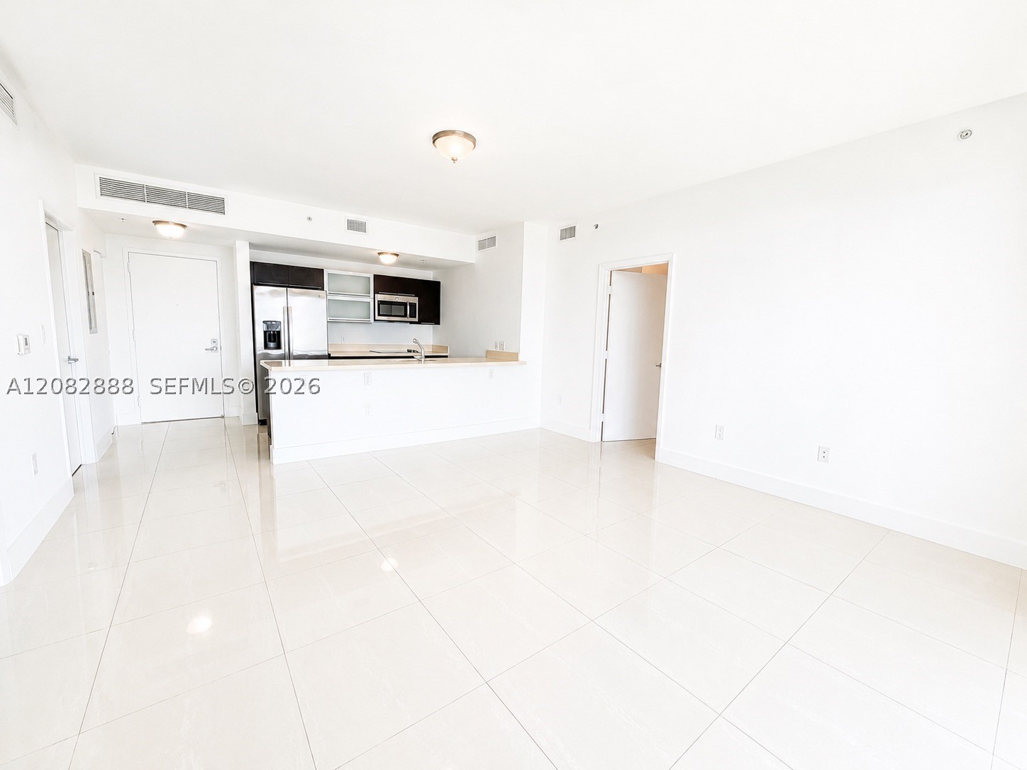 90 SW 3rd St #3408, Miami FL 33130