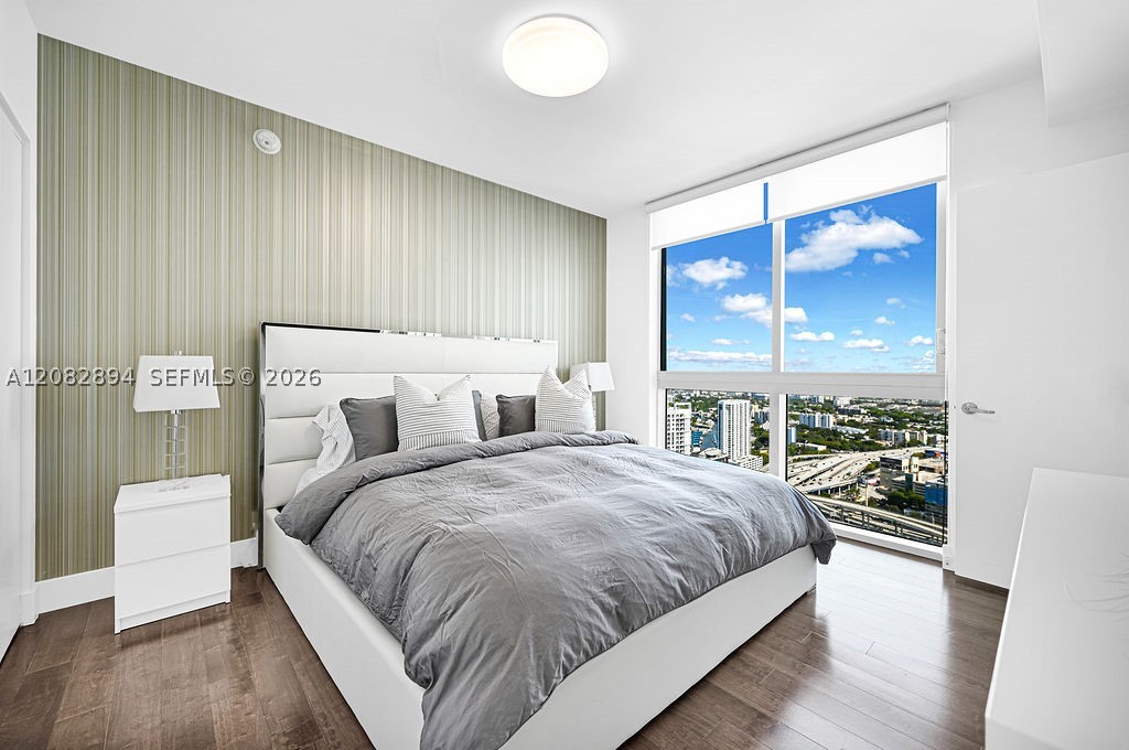 92 SW 3rd St #4806, Miami FL 33130