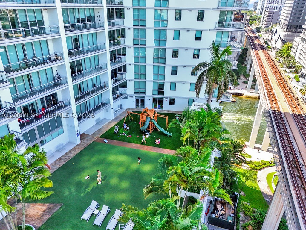 92 SW 3rd St #4806, Miami FL 33130