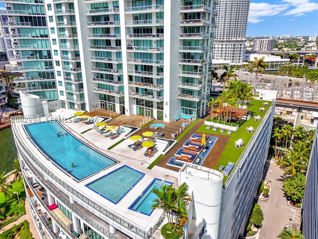 92 SW 3rd St #4806, Miami FL 33130