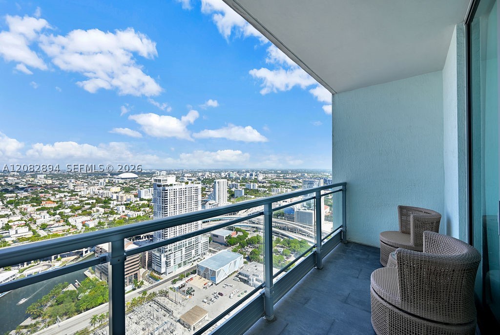 92 SW 3rd St #4806, Miami FL 33130