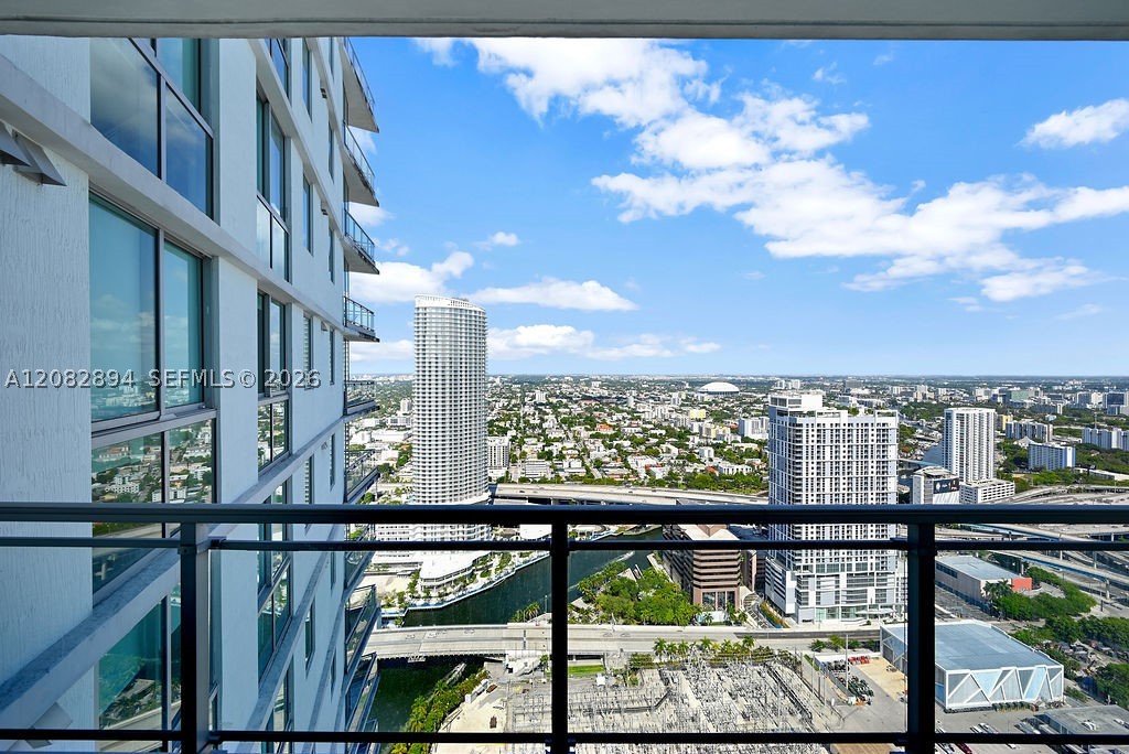 92 SW 3rd St #4806, Miami FL 33130