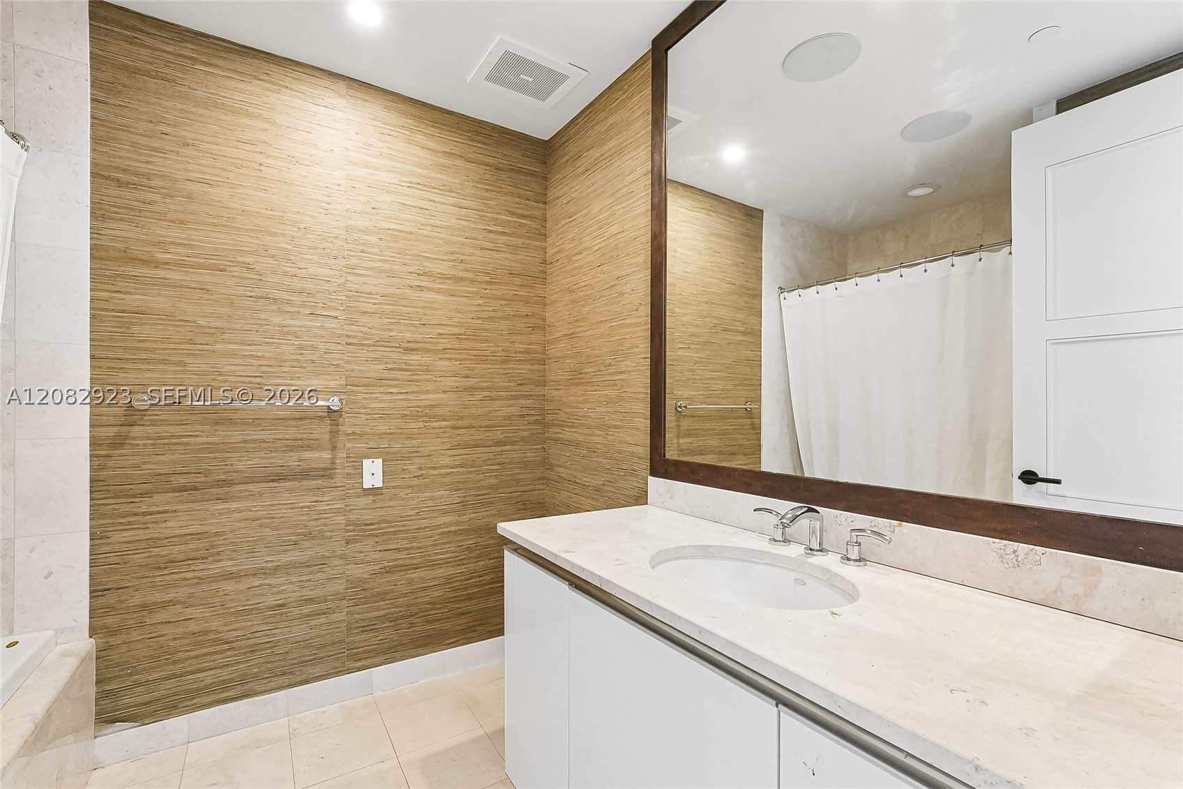 16051 Collins Ave #2903, Sunny Isles Beach FL 33160