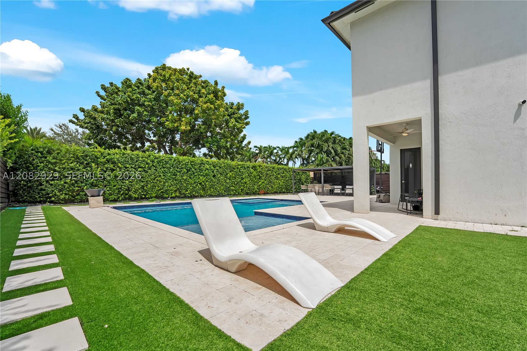 8981 NW 161st Ter, Miami Lakes FL 33018