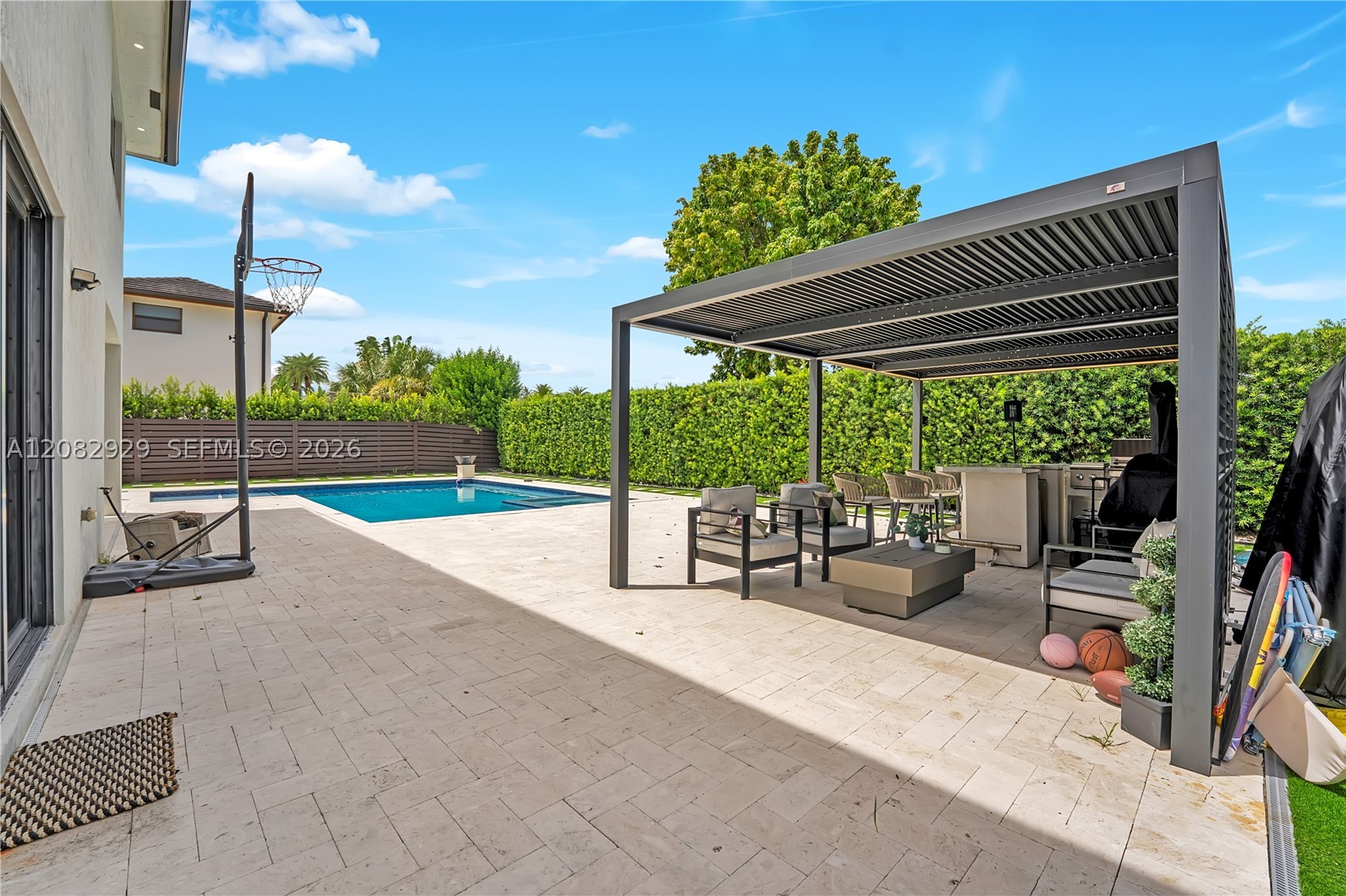 8981 NW 161st Ter, Miami Lakes FL 33018