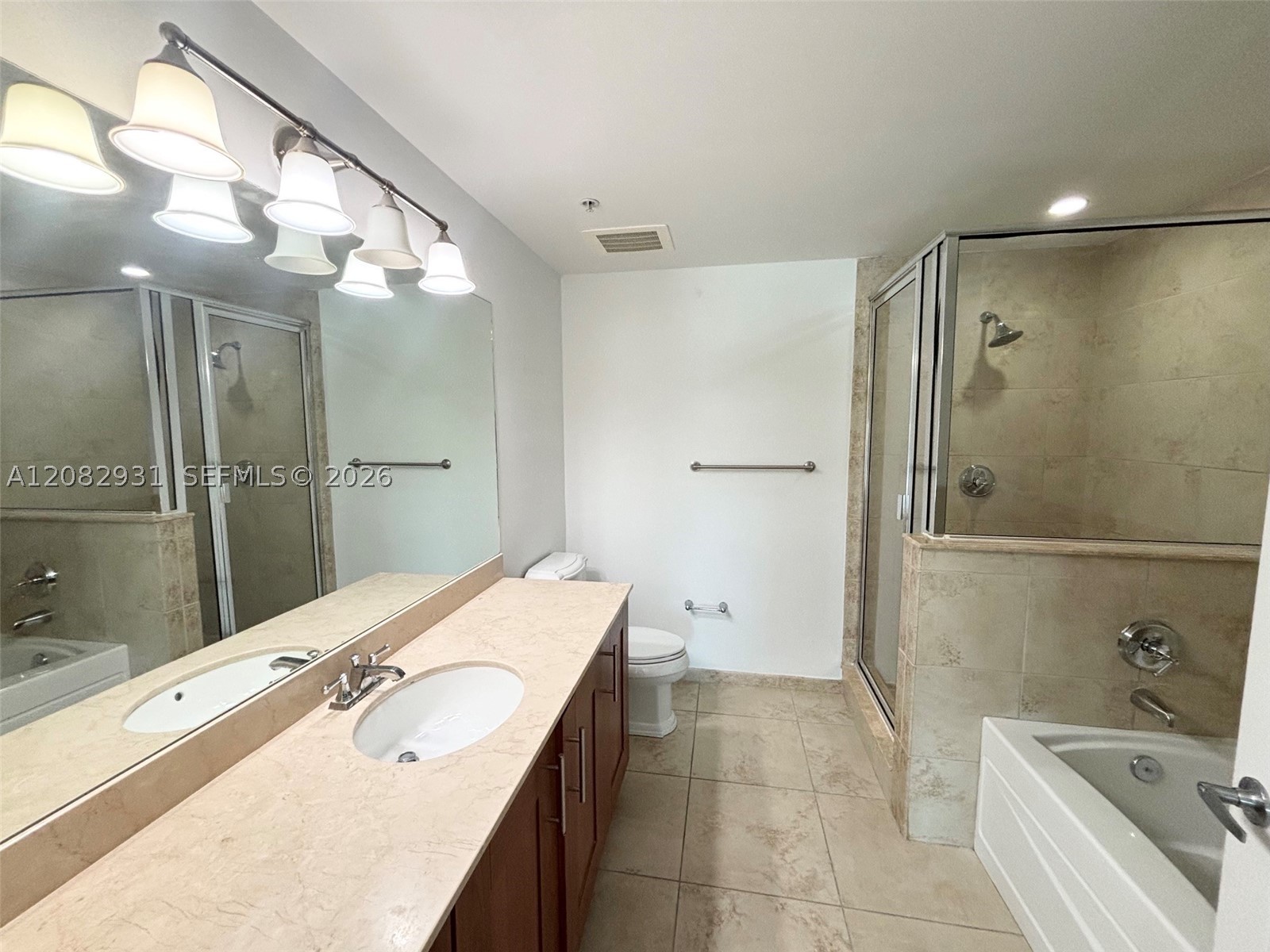 1300 Ponce De Leon Blvd #605, Coral Gables FL 33134