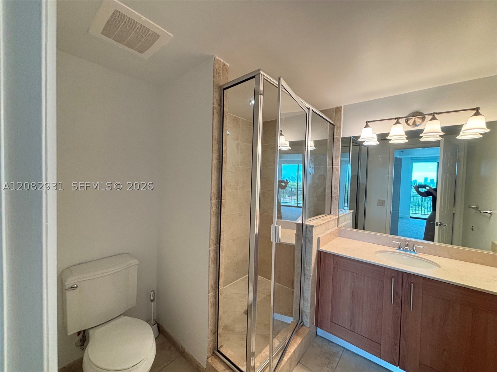 1300 Ponce De Leon Blvd #605, Coral Gables FL 33134