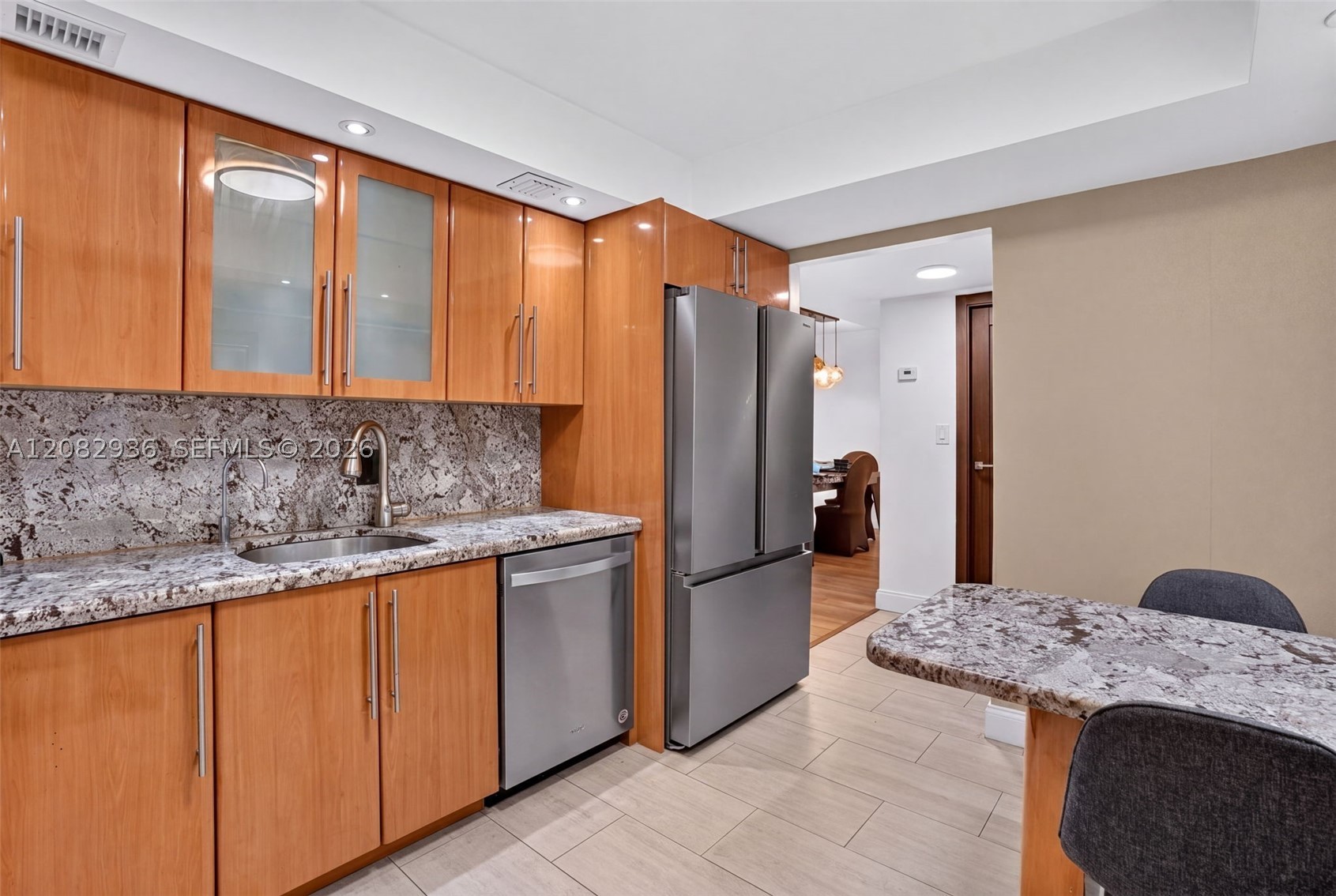 427 Golden Isles Dr #11C, Hallandale Beach FL 33009
