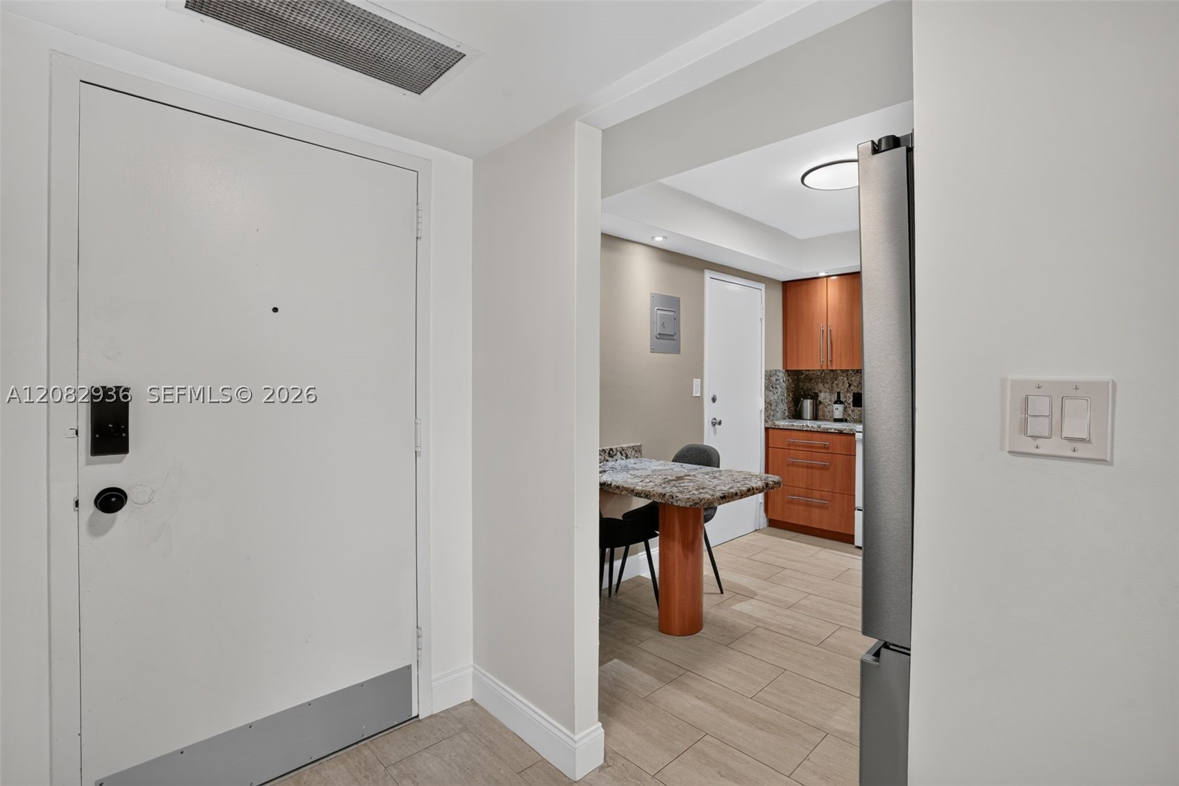 427 Golden Isles Dr #11C, Hallandale Beach FL 33009
