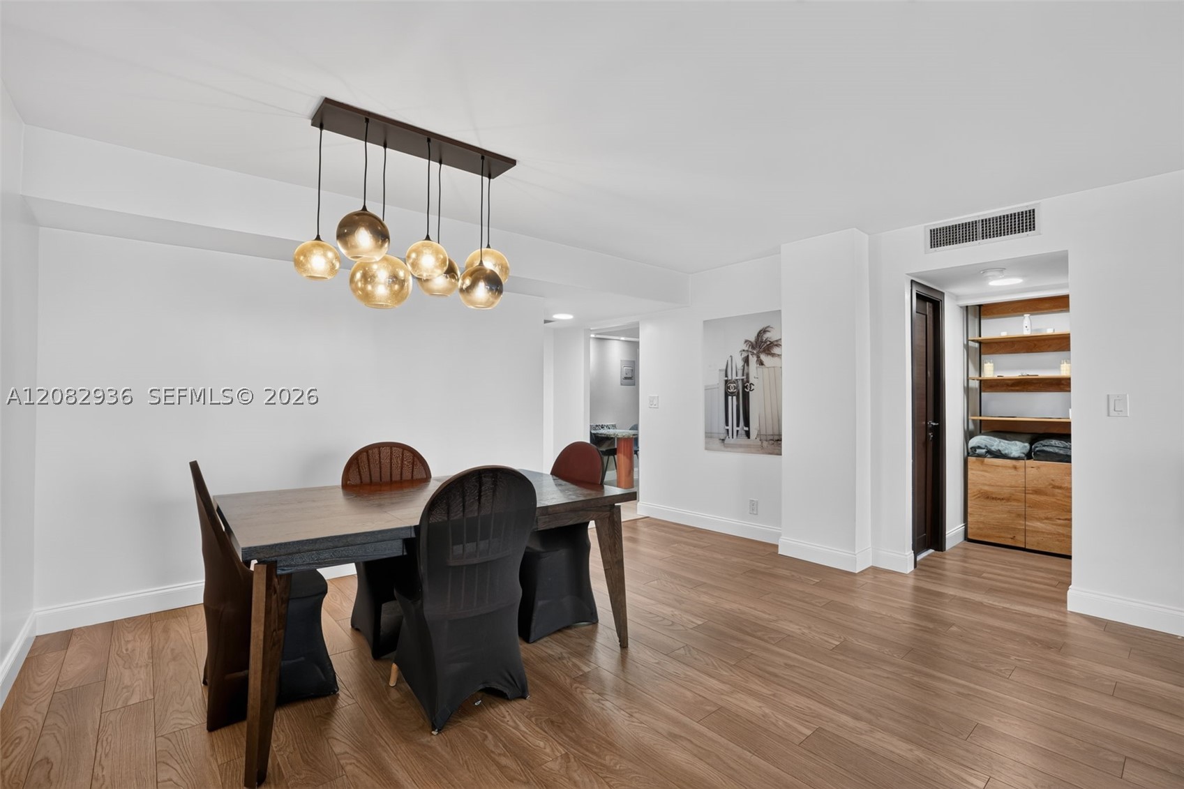 427 Golden Isles Dr #11C, Hallandale Beach FL 33009