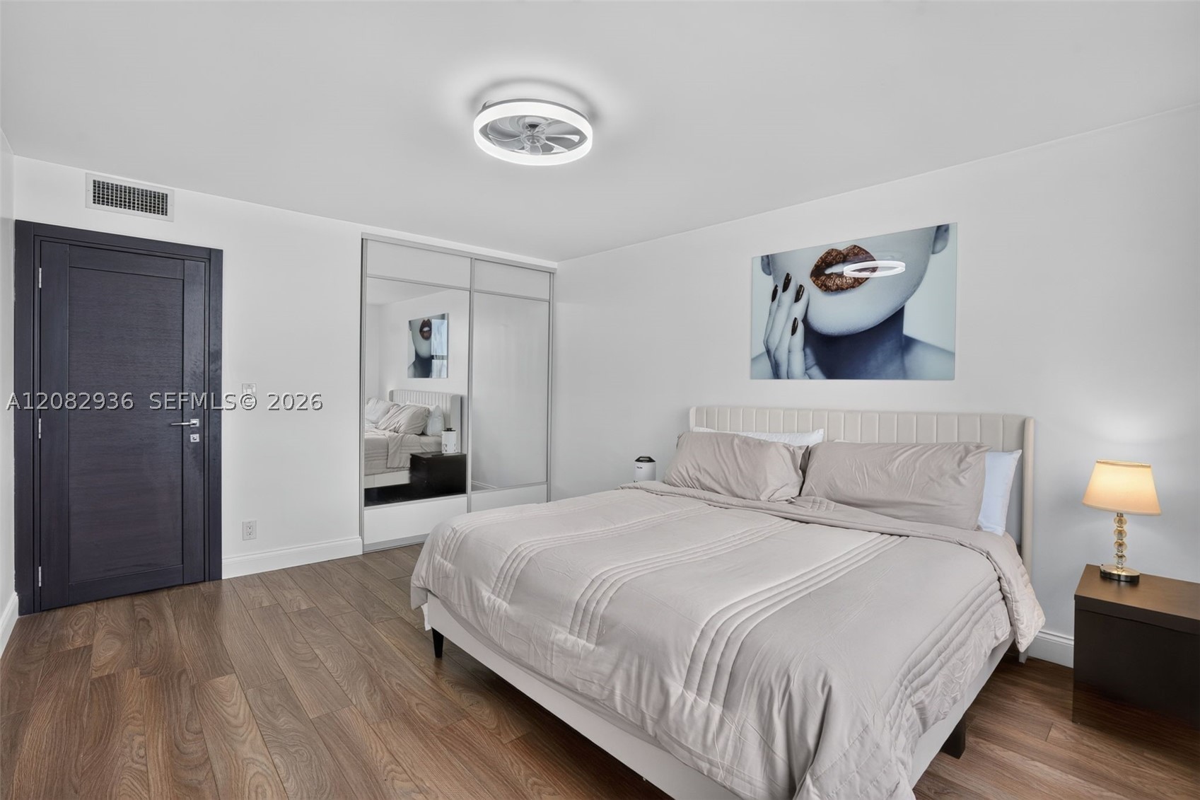 427 Golden Isles Dr #11C, Hallandale Beach FL 33009