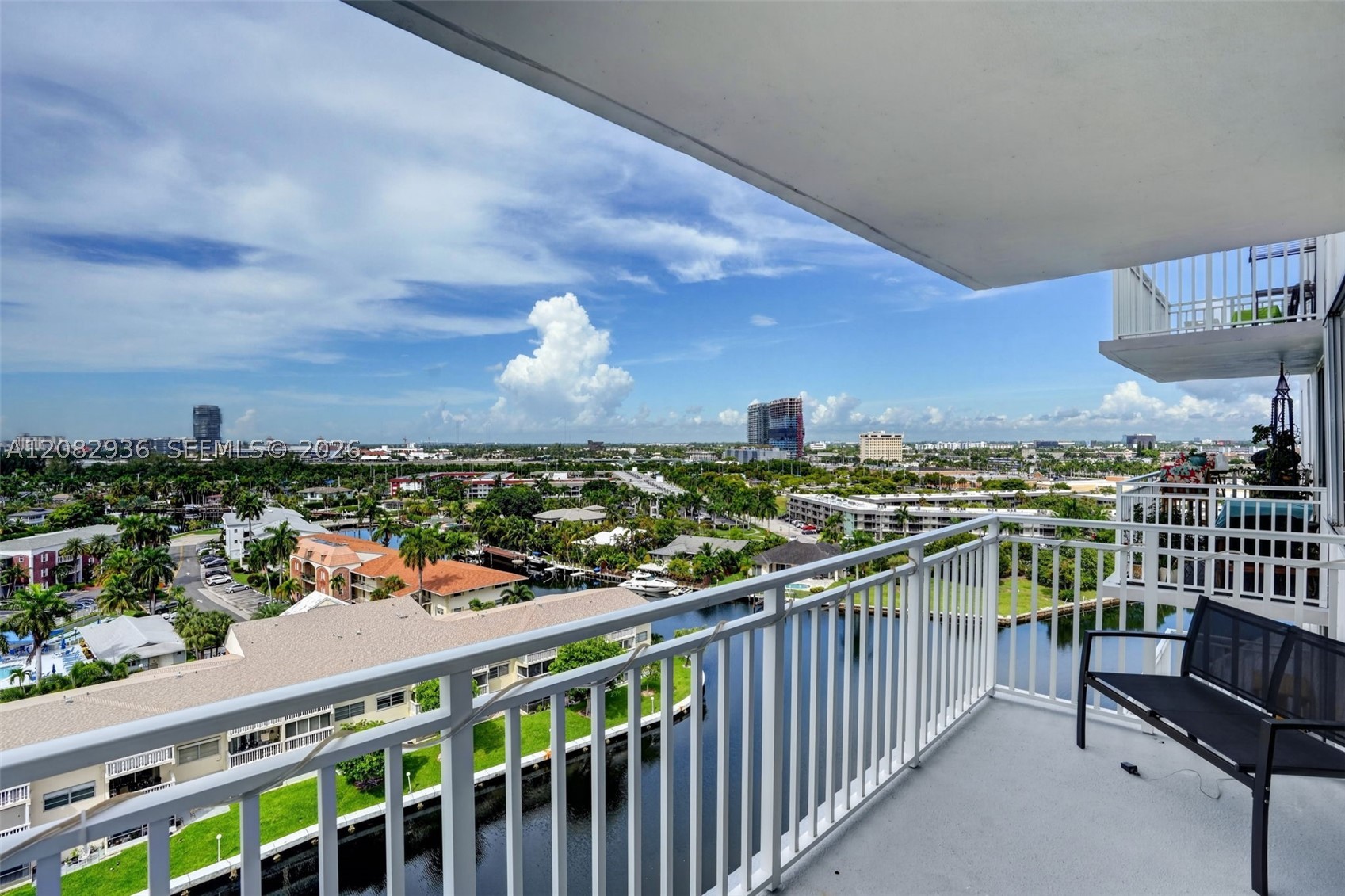 427 Golden Isles Dr #11C, Hallandale Beach FL 33009