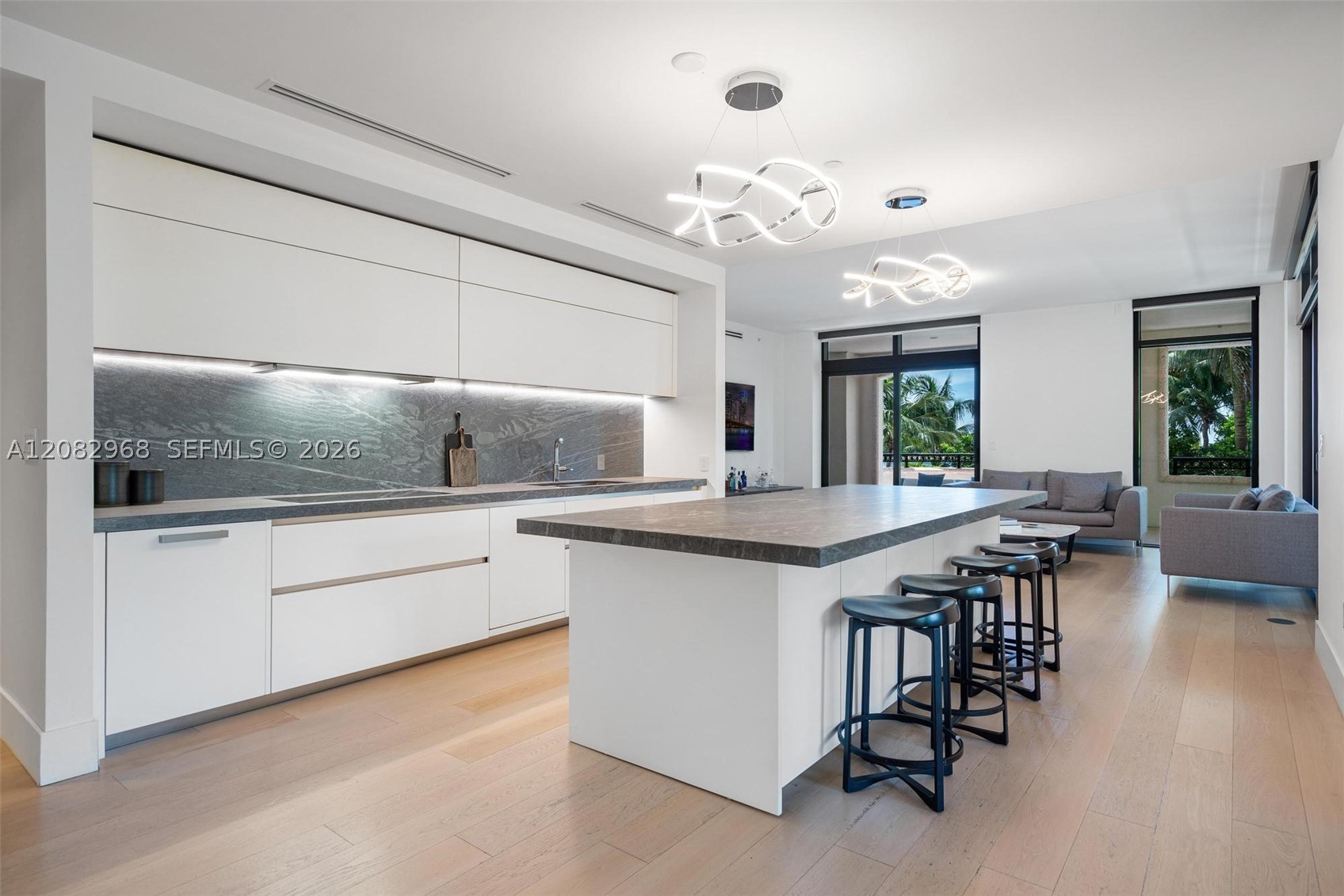 7025 Fisher Island Dr #7025, Miami Beach FL 33109