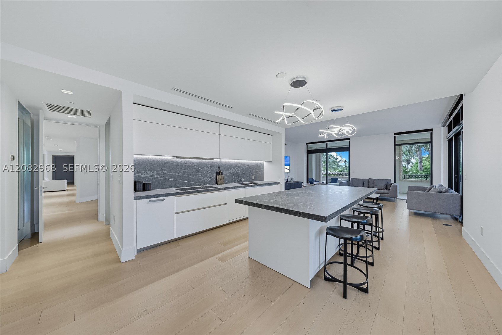 7025 Fisher Island Dr #7025, Miami Beach FL 33109