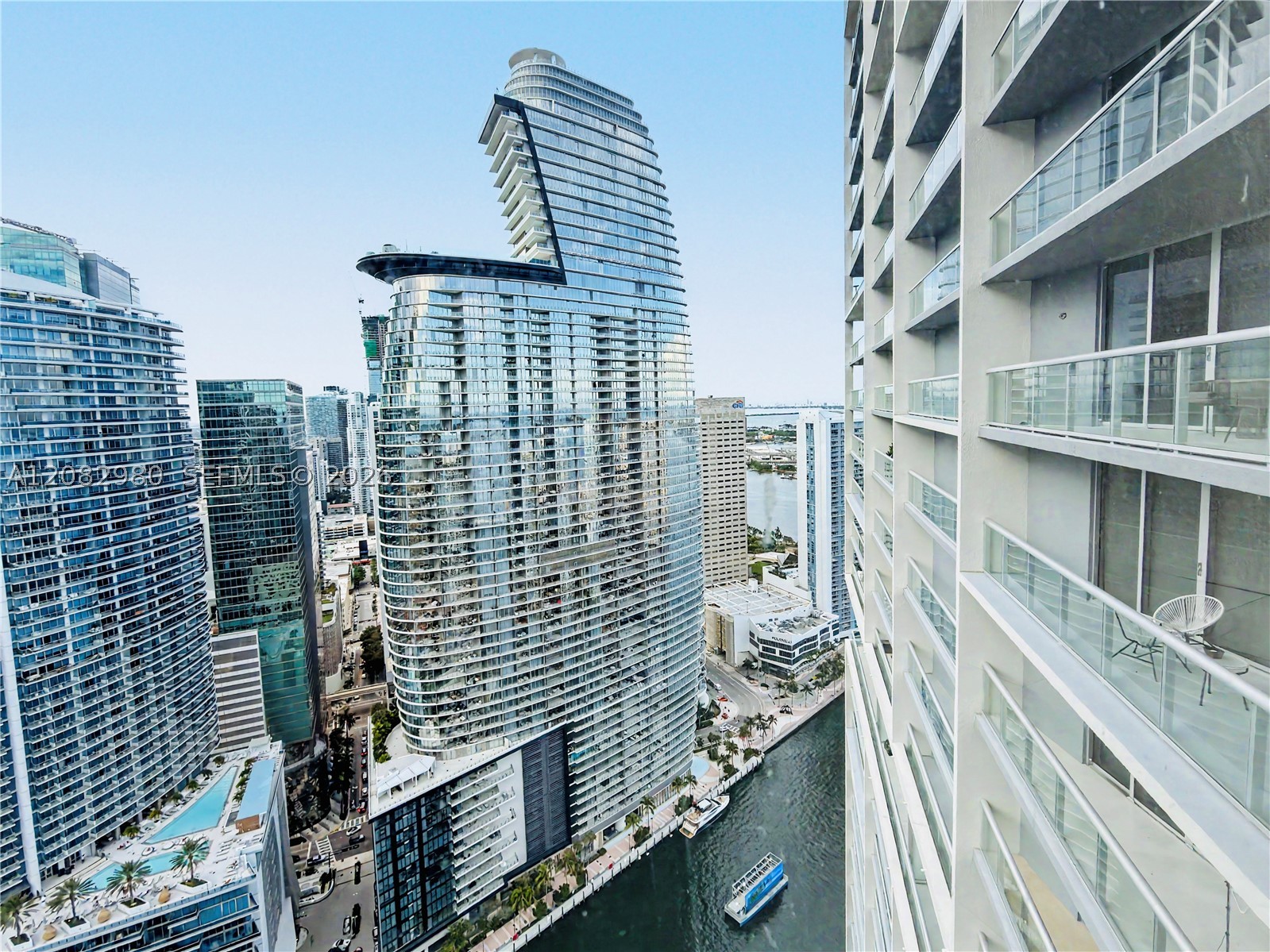 475 Brickell Ave #4610, Miami FL 33131