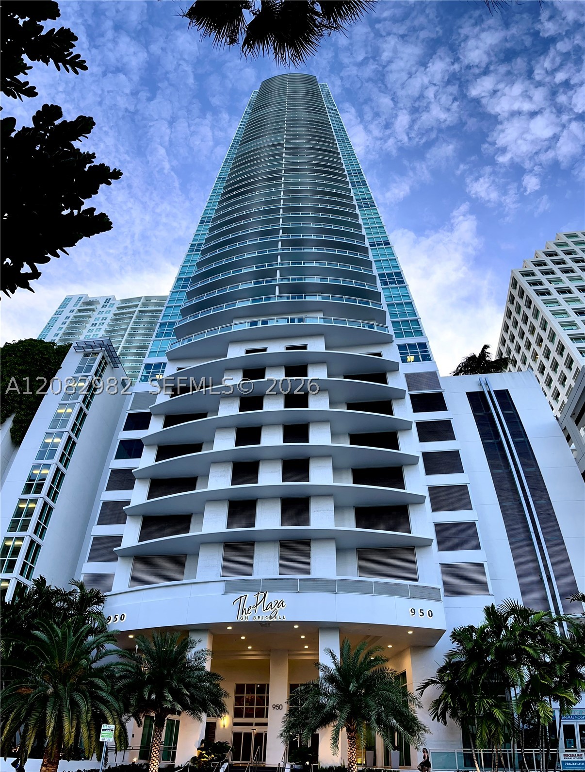 950 Brickell Bay Dr #4908, Miami FL 33131