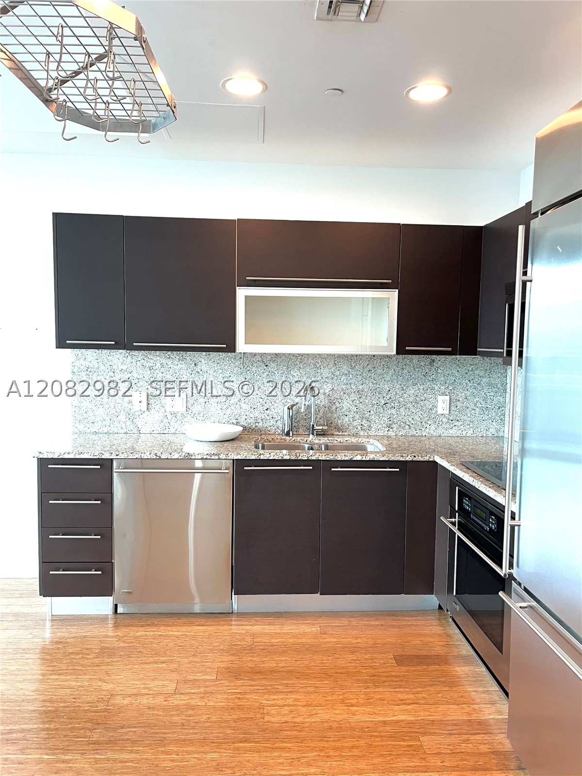 950 Brickell Bay Dr #4908, Miami FL 33131