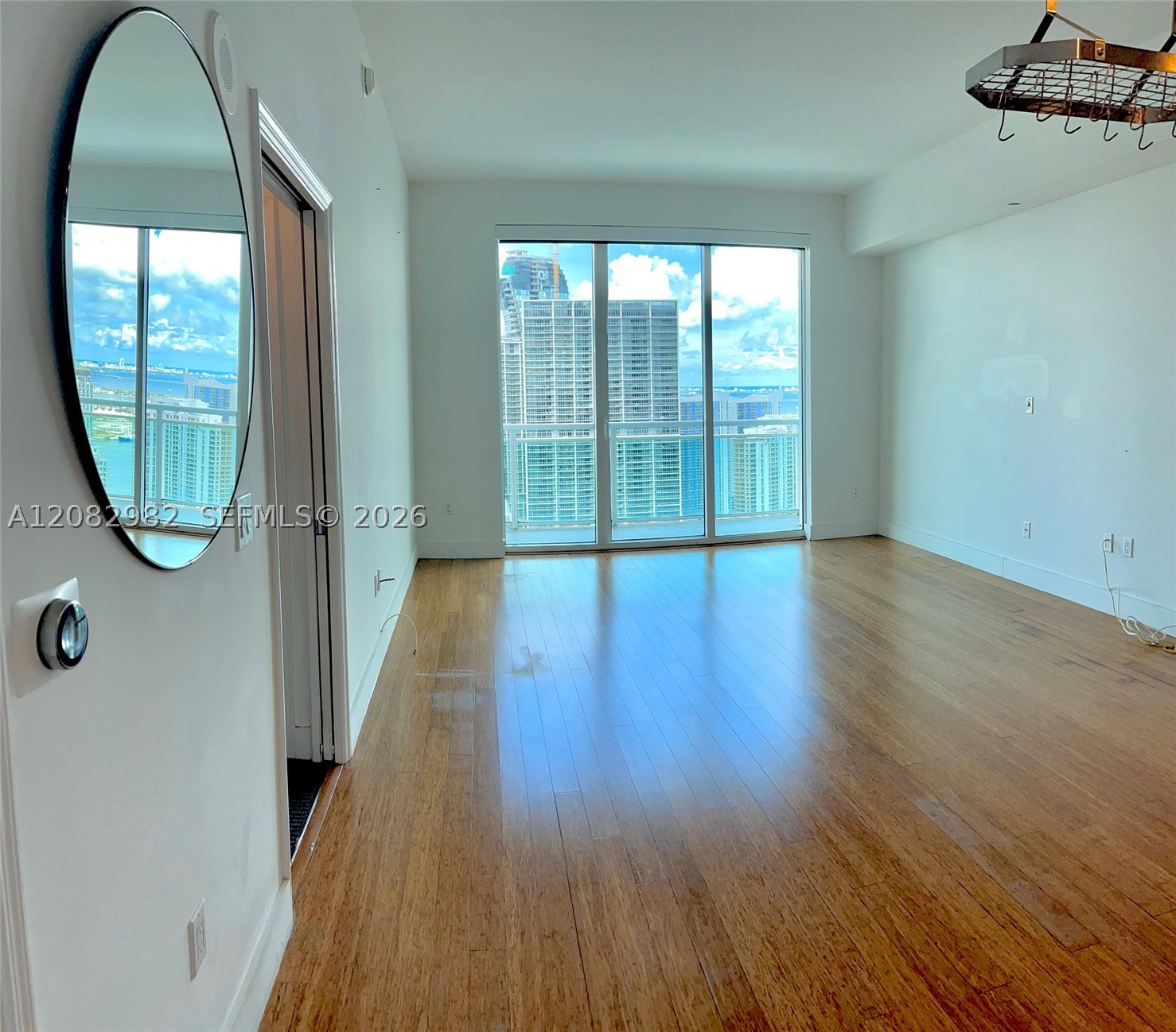 950 Brickell Bay Dr #4908, Miami FL 33131