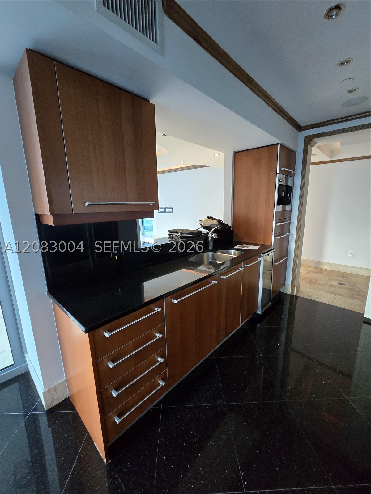 1331 Brickell Bay Dr #2102, Miami FL 33131