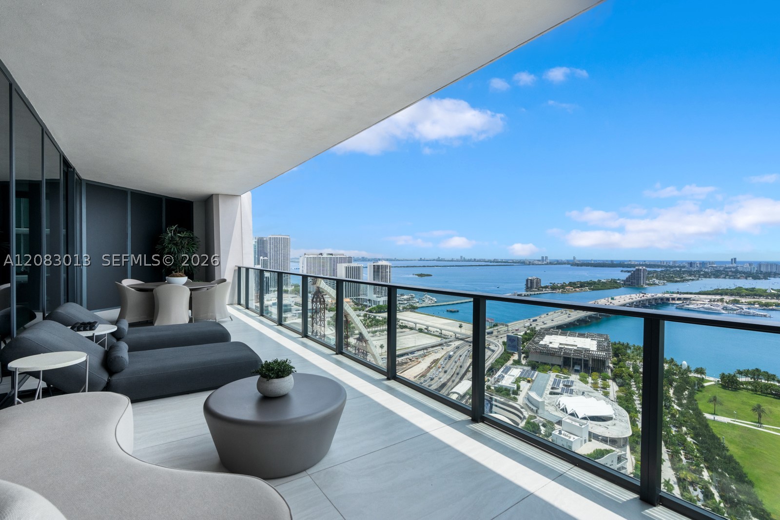 1000 Biscayne Blvd #3402, Miami FL 33132