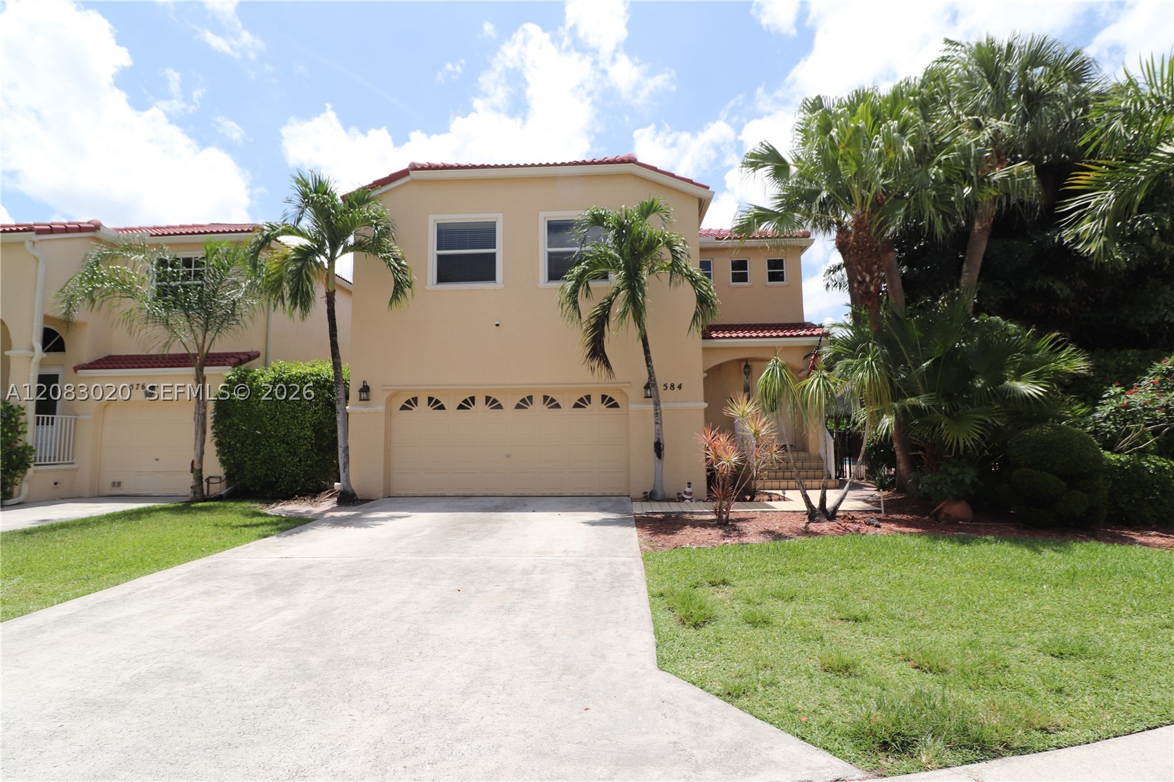 584 NW 87th Ter, Coral Springs FL 33071