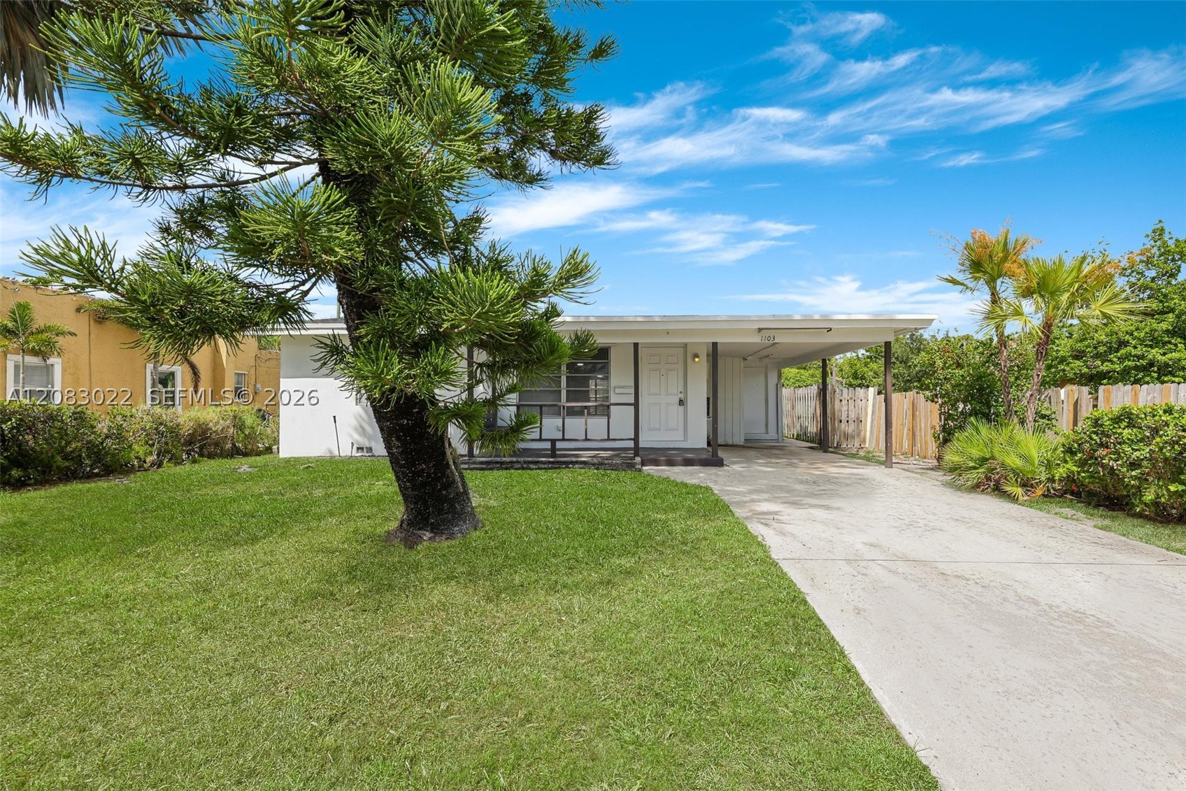 1103 S F St, Palm Beach FL 33460