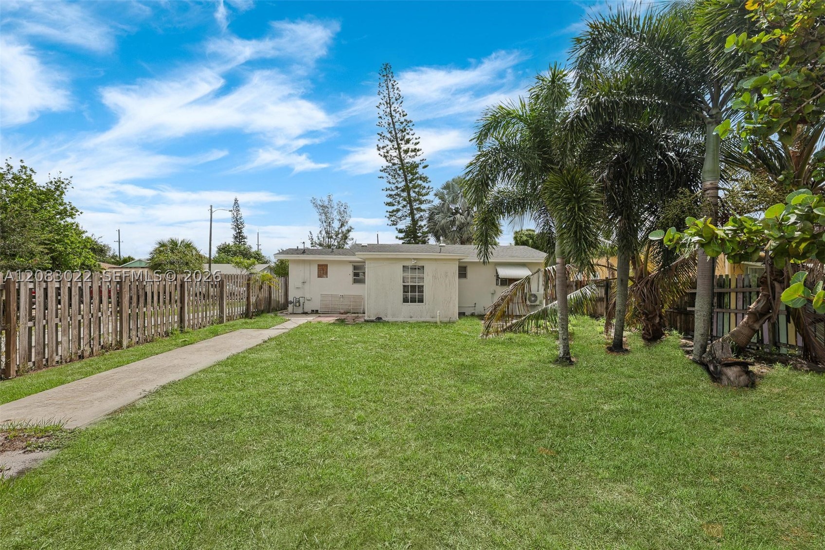 1103 S F St, Palm Beach FL 33460