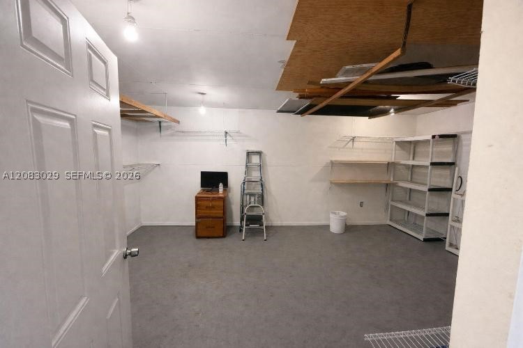 8835 SW 27th St, Miami FL 33165