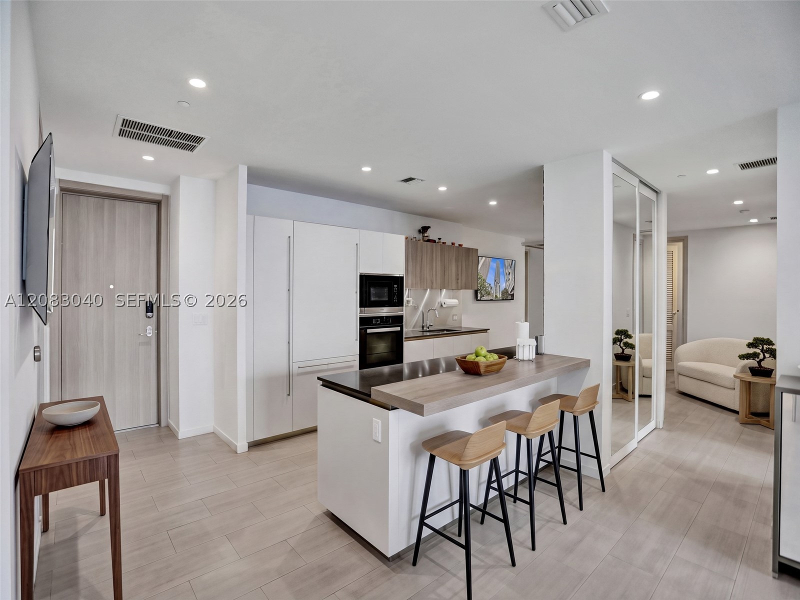 1000 Brickell Plz #PH5103, Miami FL 33131
