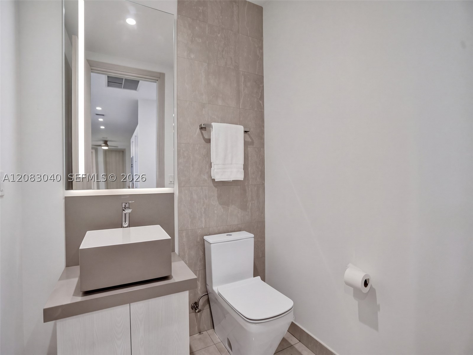 1000 Brickell Plz #PH5103, Miami FL 33131