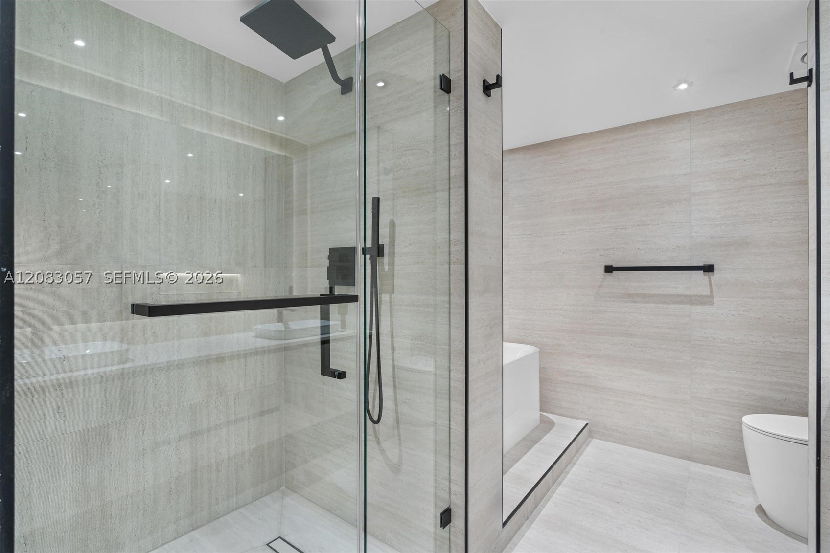 3610 Yacht Club Dr #213, Aventura FL 33180