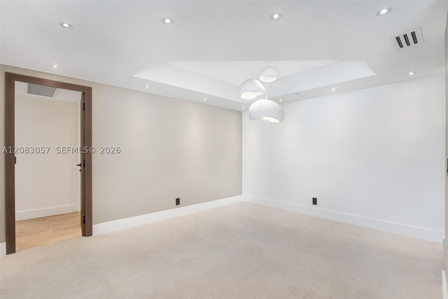 3610 Yacht Club Dr #213, Aventura FL 33180