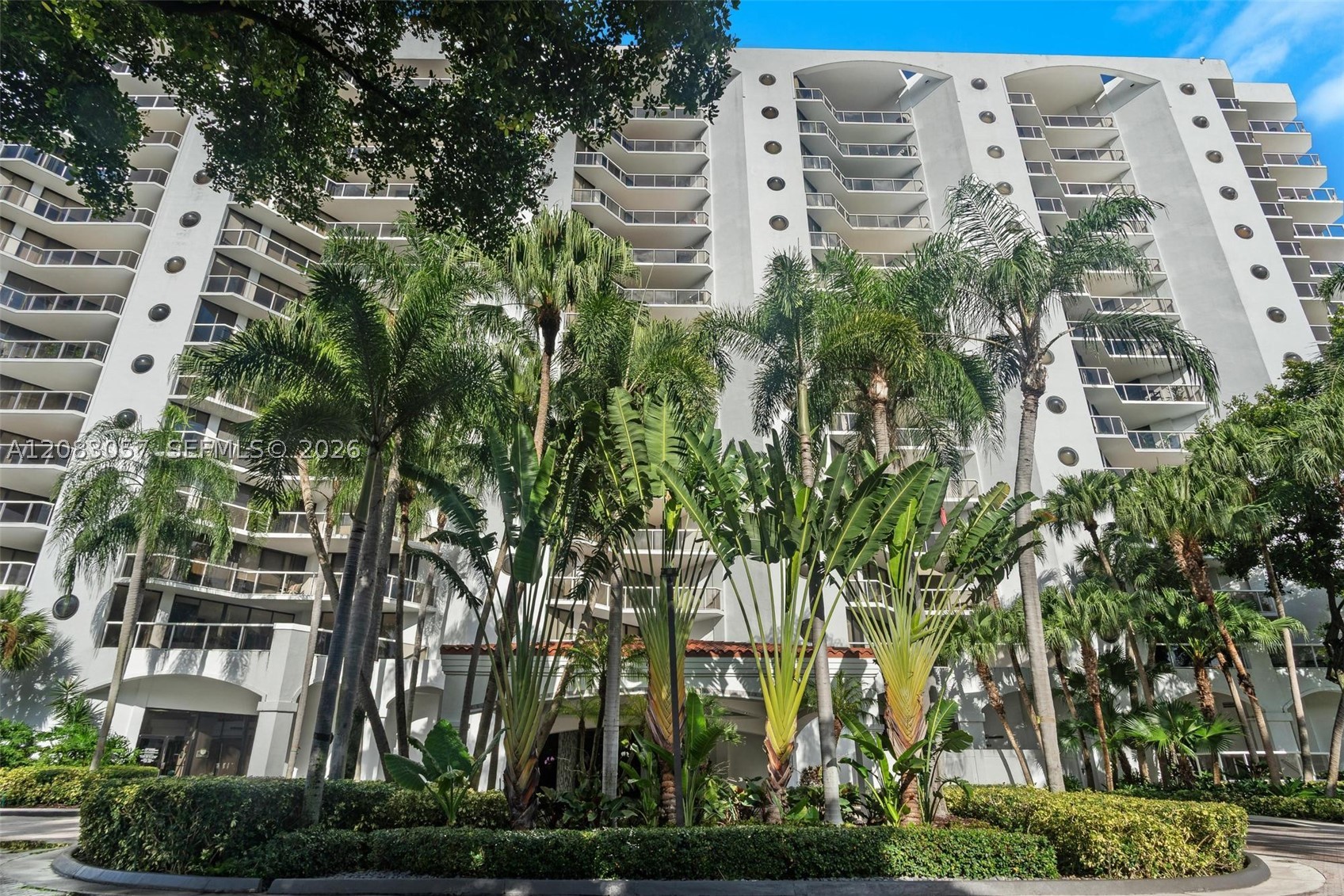 3610 Yacht Club Dr #213, Aventura FL 33180
