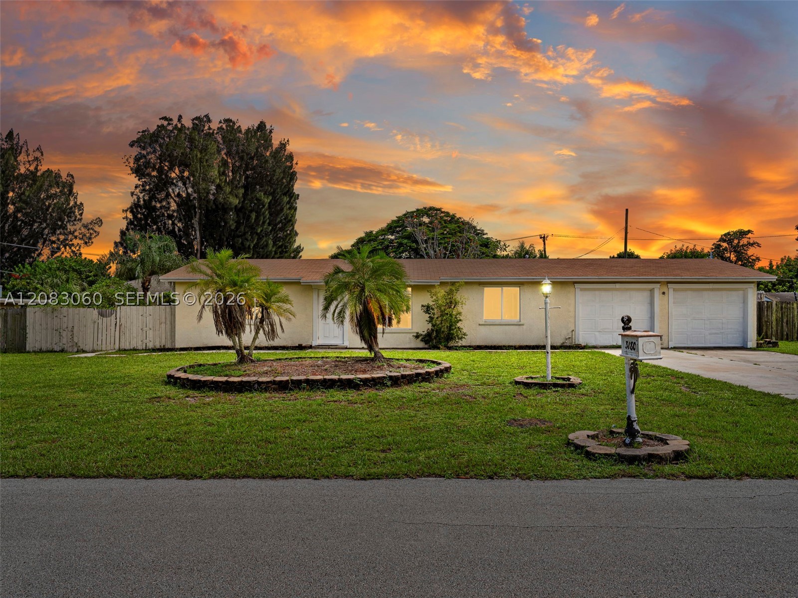3180 Carol Ave, Palm Springs FL 33461