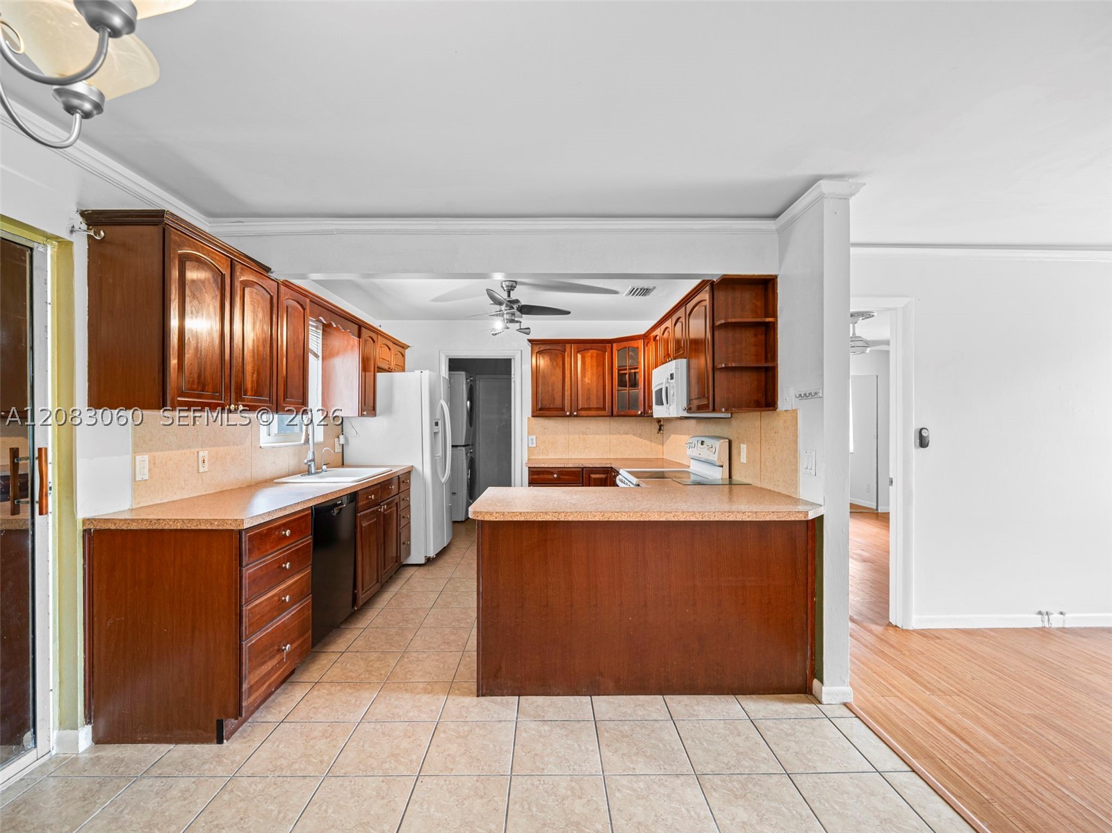 3180 Carol Ave, Palm Springs FL 33461