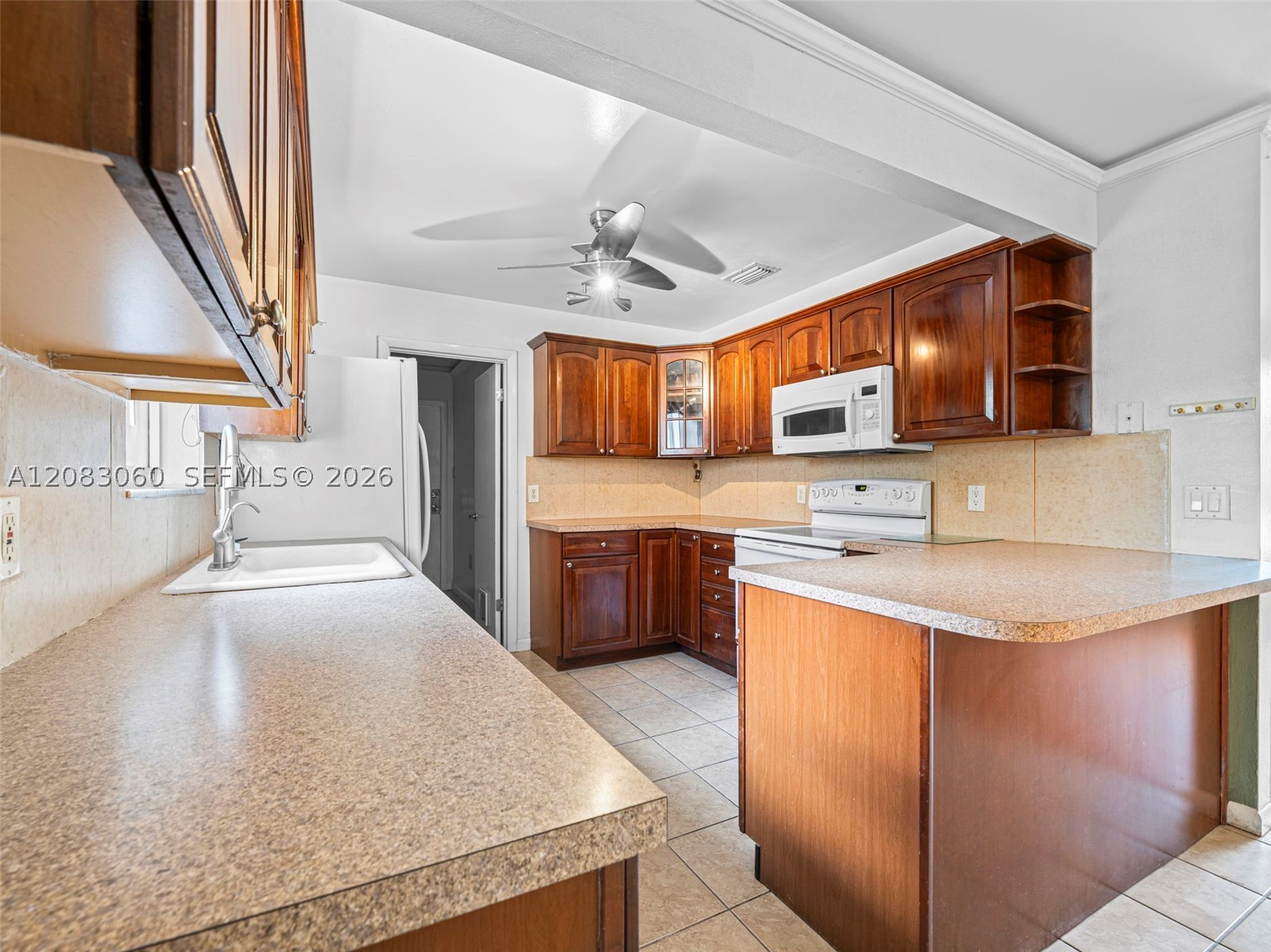 3180 Carol Ave, Palm Springs FL 33461