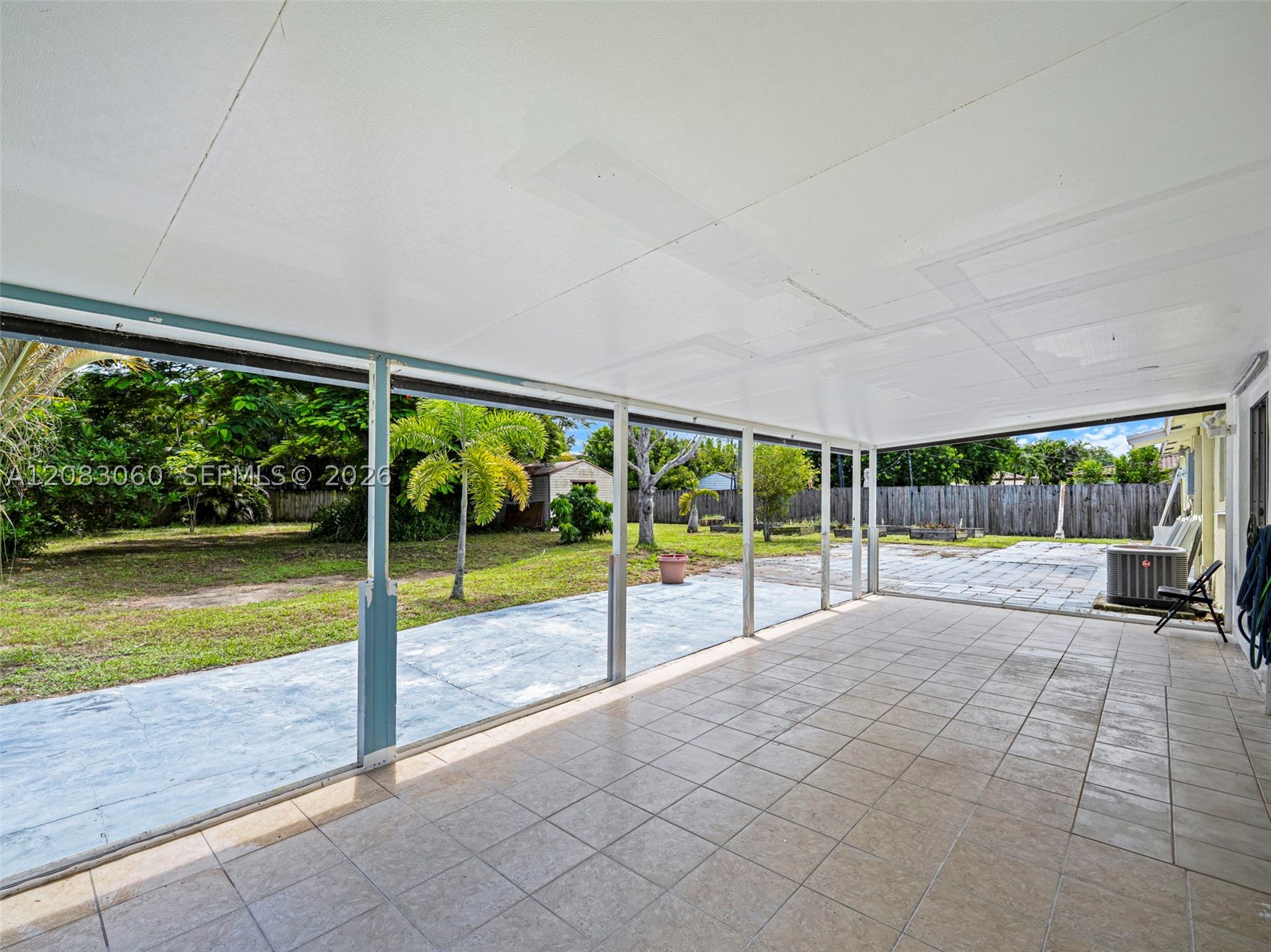 3180 Carol Ave, Palm Springs FL 33461