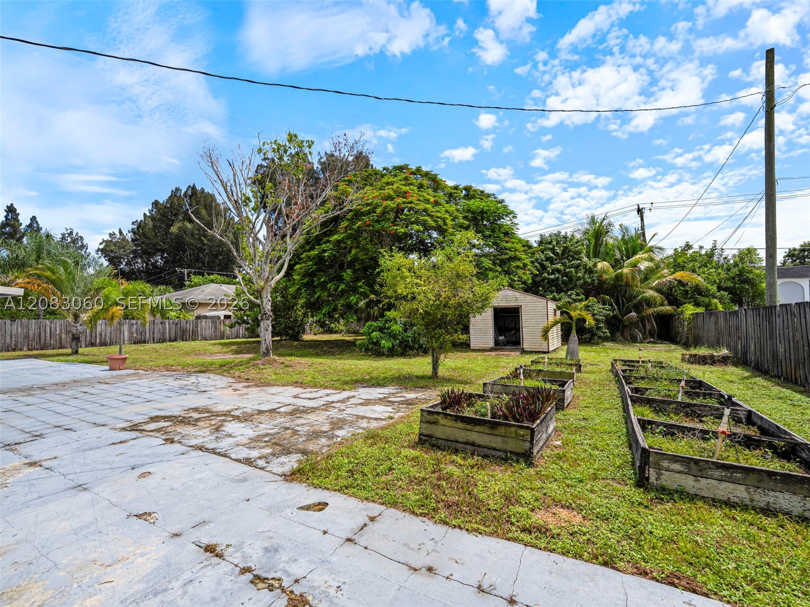 3180 Carol Ave, Palm Springs FL 33461